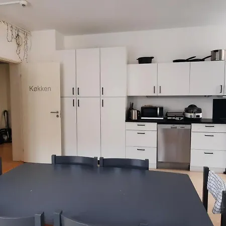 8 In C Apartment *